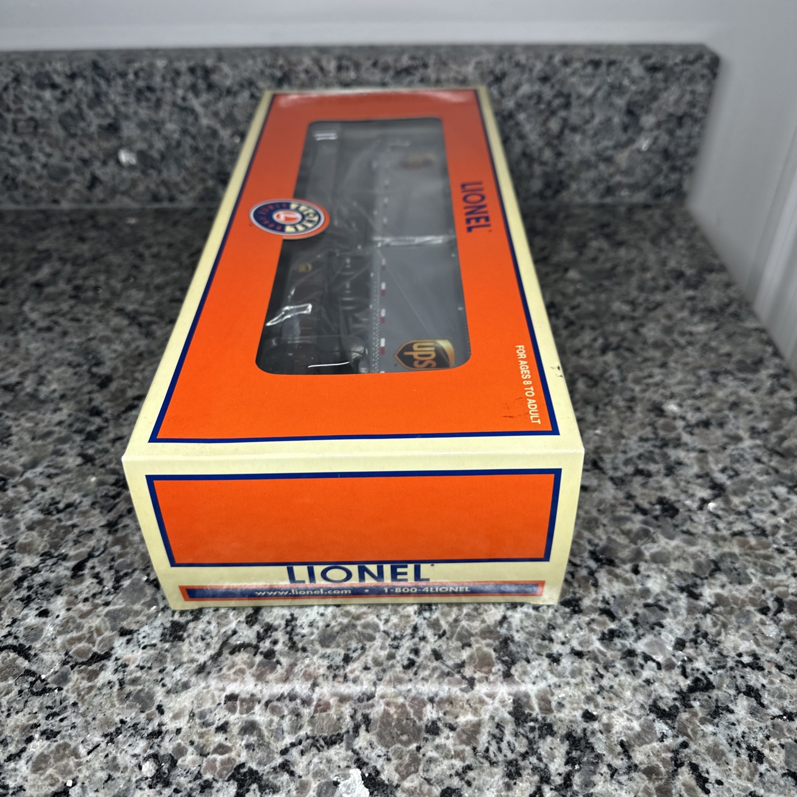 Lionel O Gauge 6-26300 UPS Piggy Back Tralier Flat Car w Box