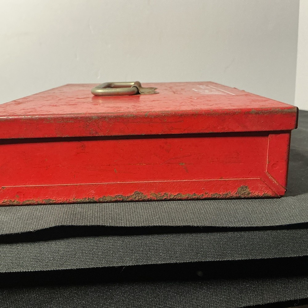 Vintage MAC TOOLS Mini Tool Box 10.5” X 7” X 2”