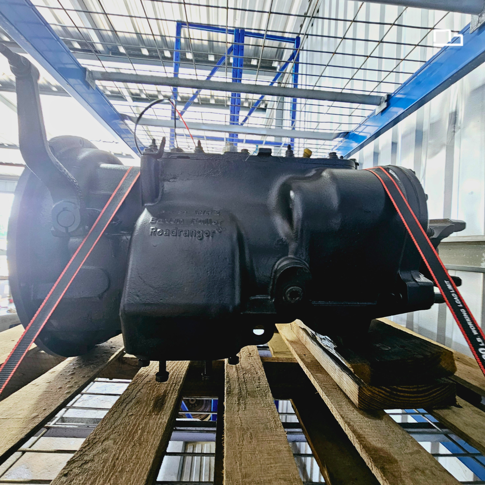 Used Eaton Fuller FRF9210B Transmission Assembly