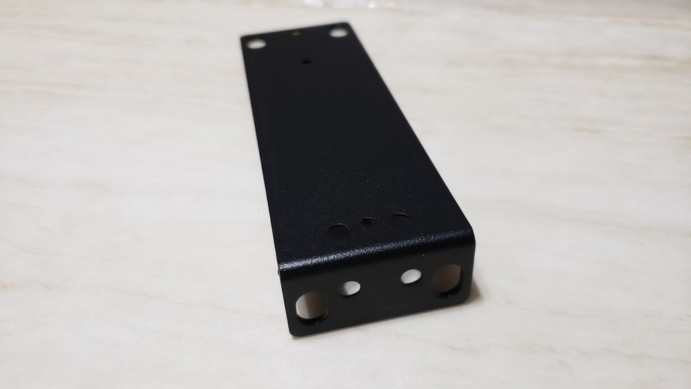 Crestron Modular Amplifier Rack Ear, Quarter Width 2046651