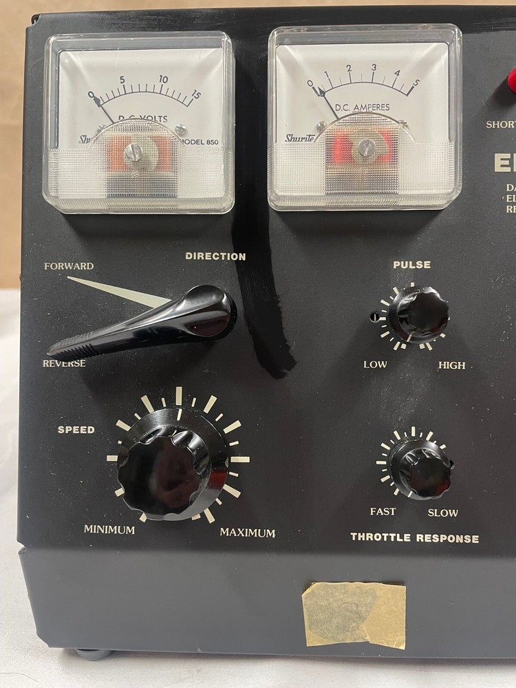 Dallee Electronics Model Railroad Power Supply - ENGINEER THROTTLE - Model 850