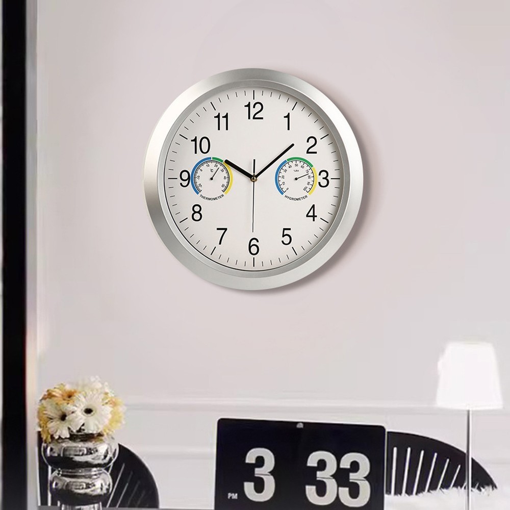 Advanced Wall Clock with Temperature and Humidity Readings for Every Room