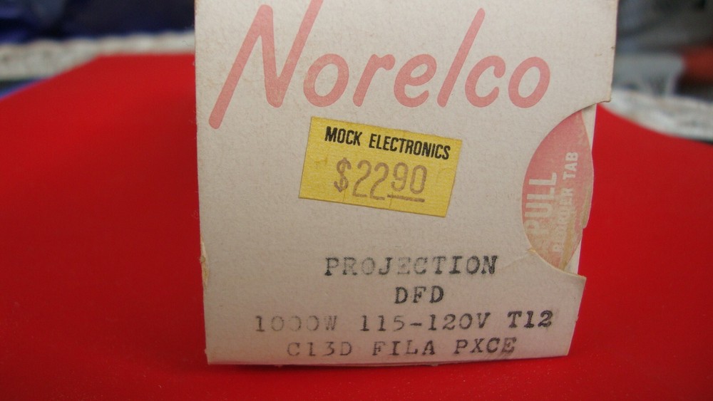 DFD  16mm projector lamp NEW 1000W ( Norelco)