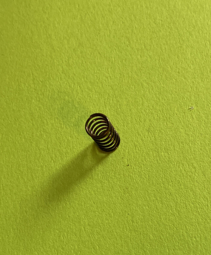 *NOS* 37160-SINGER-BOBBIN SPRING-FOR SEWING MACHINES*