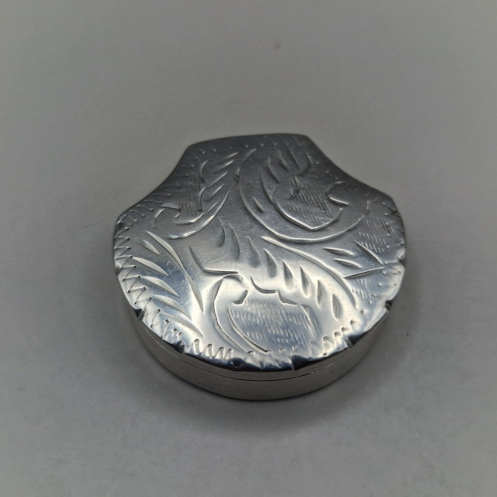 Solid Silver Pill Box Bright Cut Scrolls by Douglas Pell Silverware London 1995