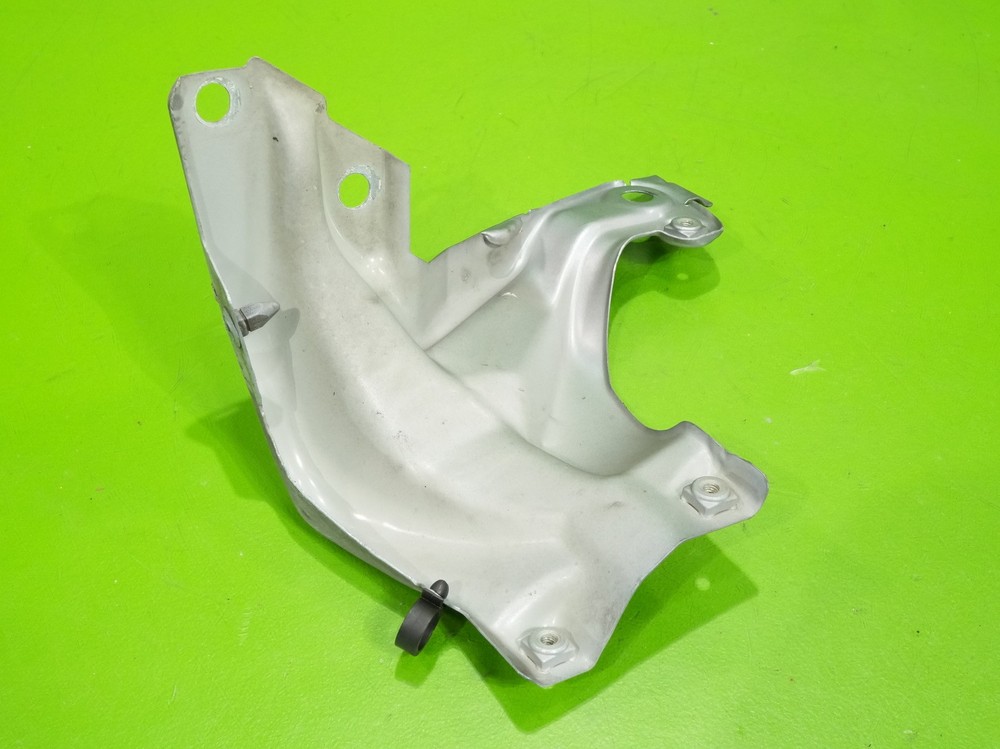 00-06 Audi TT OEM driver left front bumper fender panel mount bracket 8N0821135A