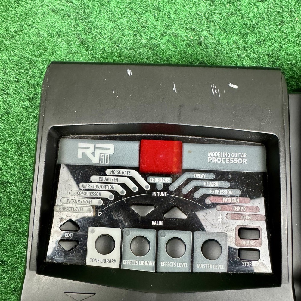 DigiTech RP90 Element XP Multi-Effects Guitar Effect Pedal Wah Whammy MINT COND