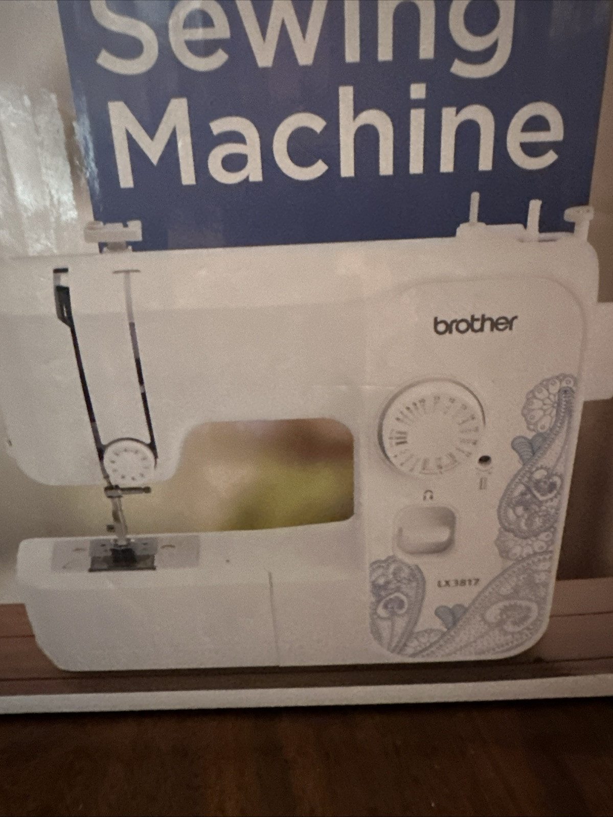 Brother LX3817 Lightweight 17-Stitch Full-Size Sewing Machine-Unopened ~ NIB