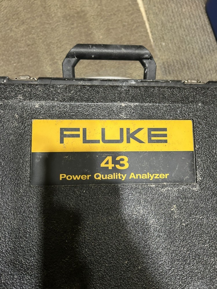 Fluke 43 Power Quality Analyzer, Accessories and Case