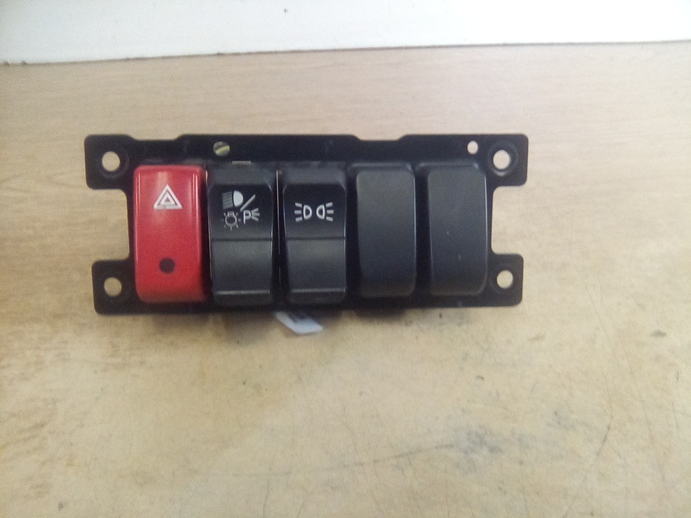 2022 Kenworth T680 Dash Switch Panel