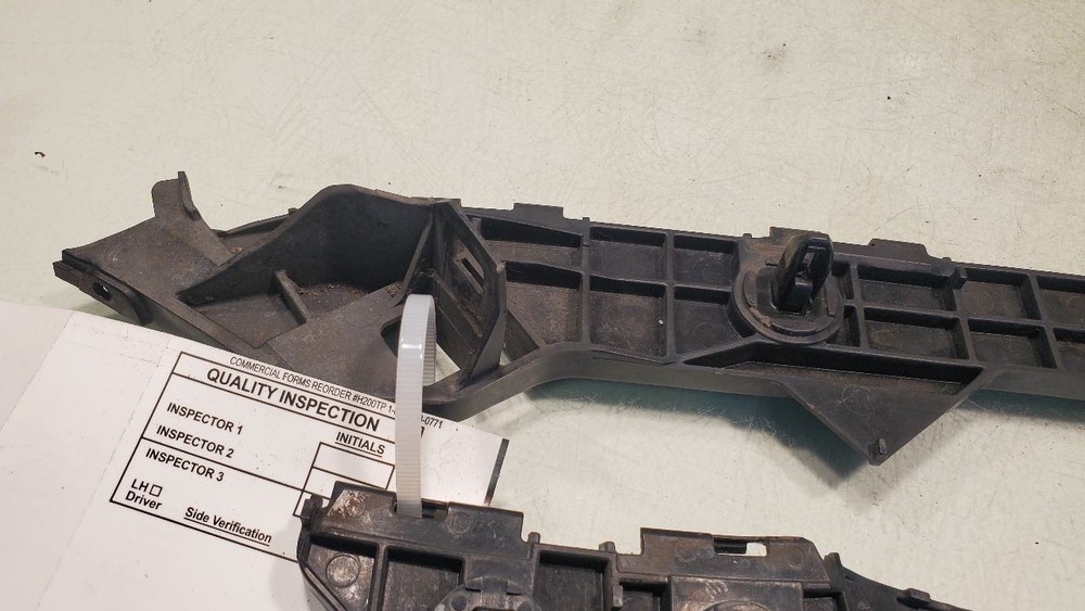 COROLLA S 2013 REAR BUMP BRACKET, RETAINER RH