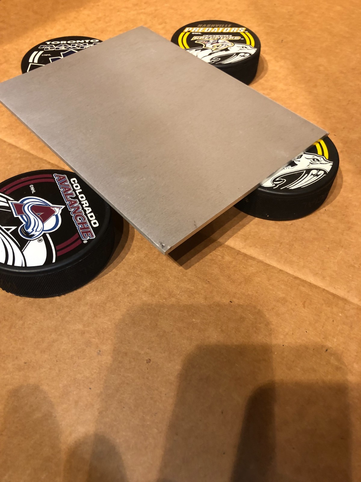 B&O 4002 turntable parting: Motor top cover