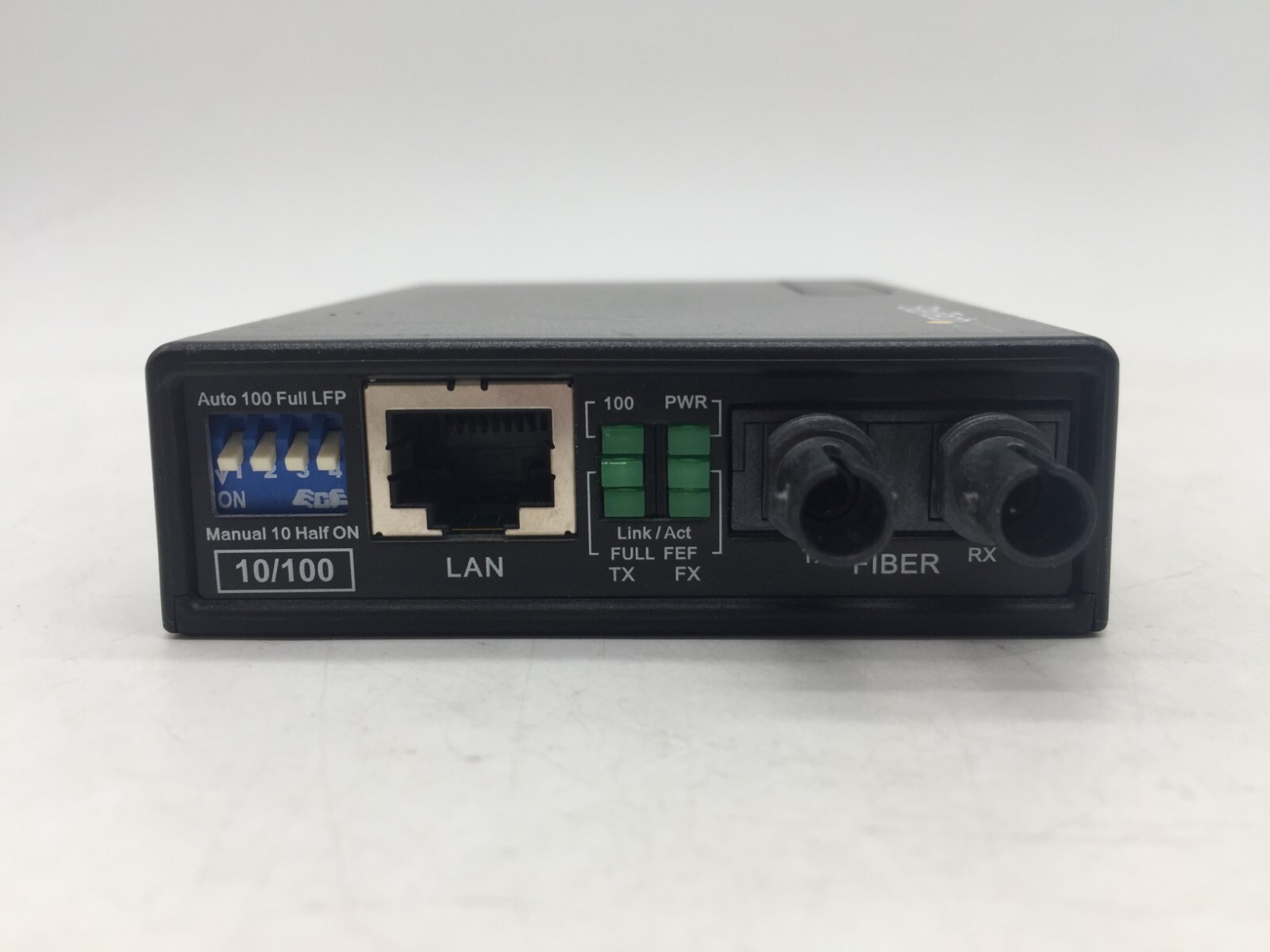 StarTech MCM110ST2 10/100 Multi Mode Fiber Ethernet Media Converter FREE S/H