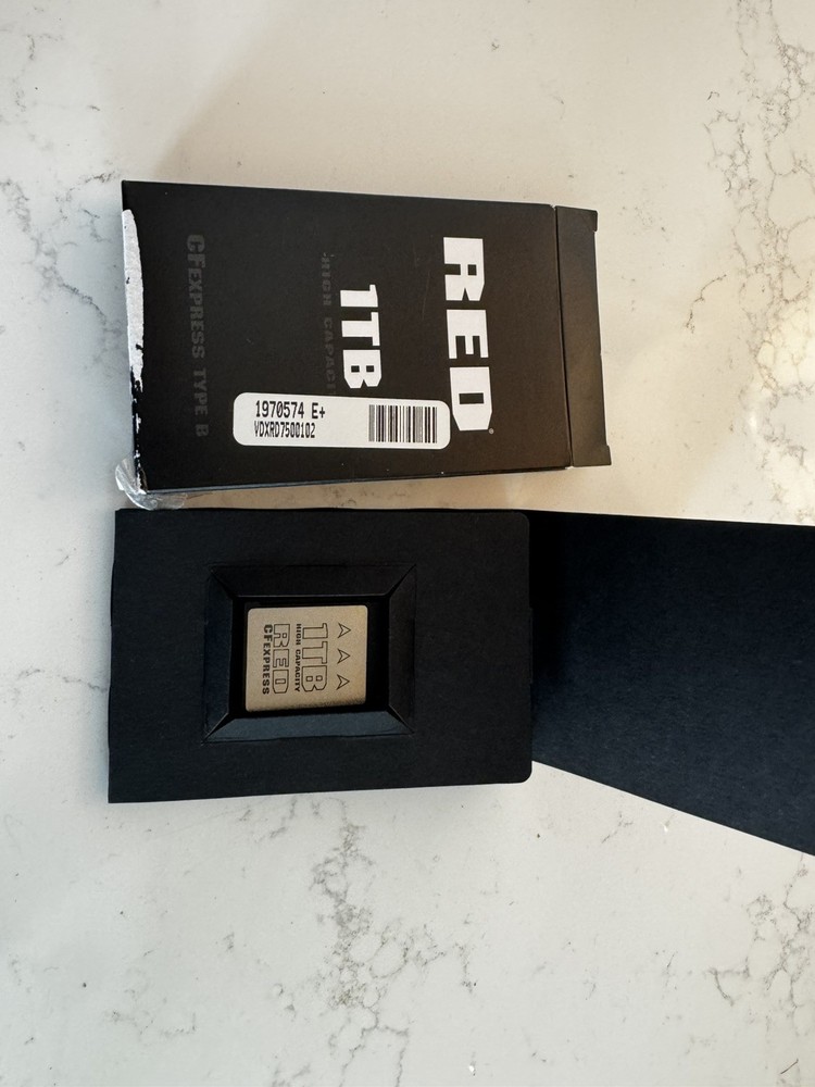 RED Digital Cinema PRO 1TB CFexpress 2.0 Type-B Memory Card