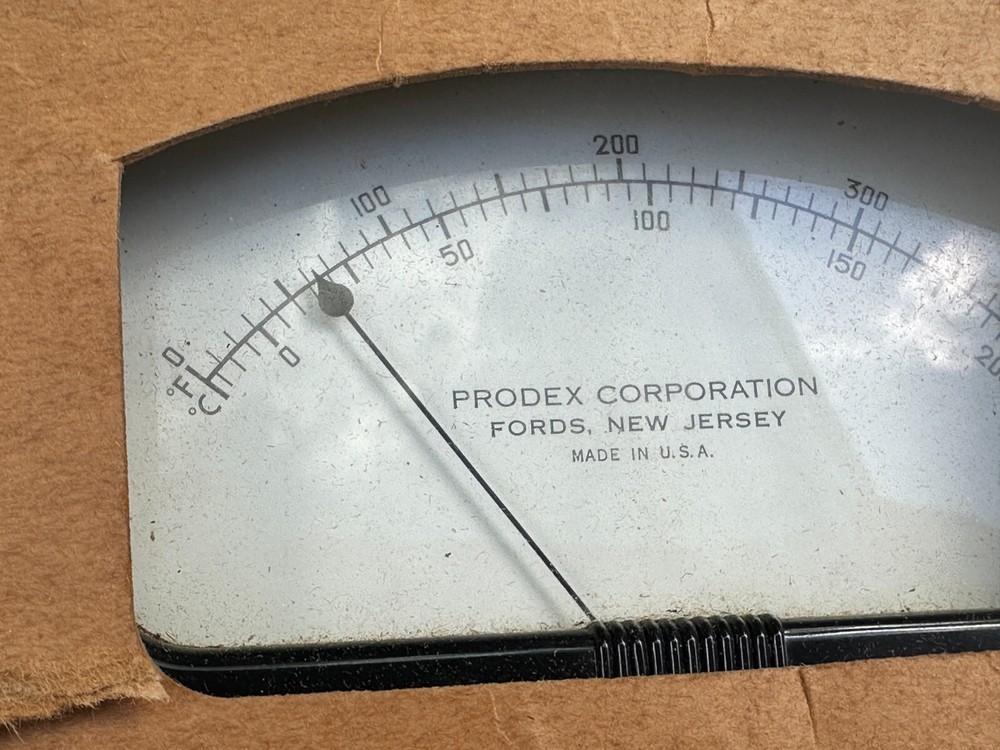 Simpson Panel Temp Gauge, 0-400F, 0-200+ C - Prodex Corp