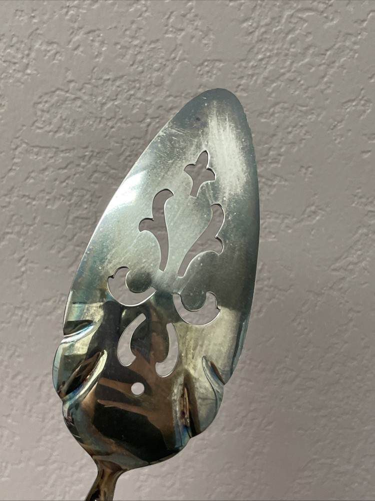 Cake Pie Server International Silverplate Needs Polished