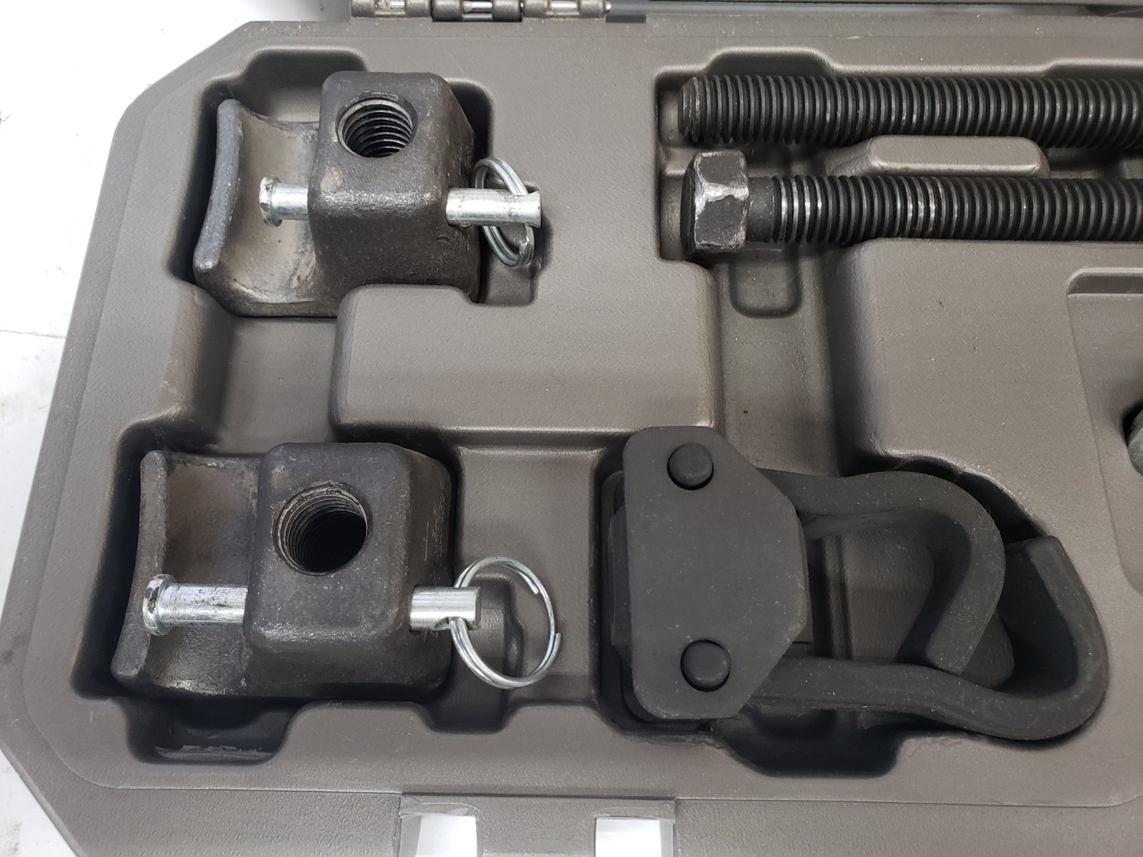 ATD 7550 Master Coil Spring & Macpherson Strut Compressor Tool Set