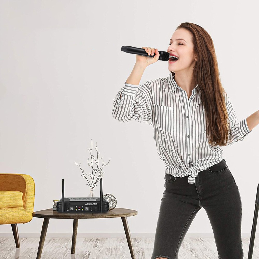 Professional UHF Rechargeable Wireless Microphone System + Auto-Connect Receiver