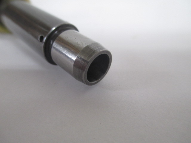 Gehl Valve (140754)