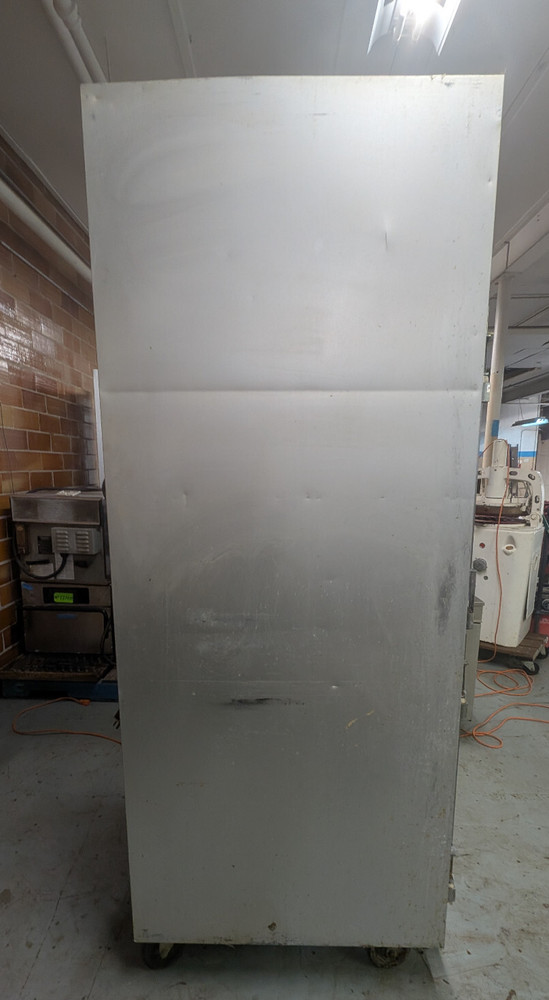 Traulsen G10001 One Section Solid Half Door Reach-In Refrigerator