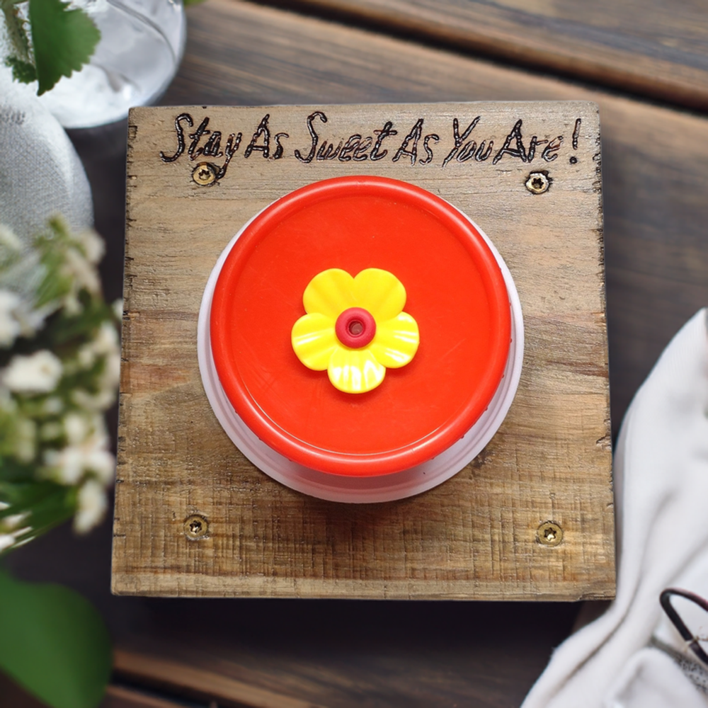 Tabletop Hummingbird Feeder - Customized Gift - 4oz - Easy To Clean!