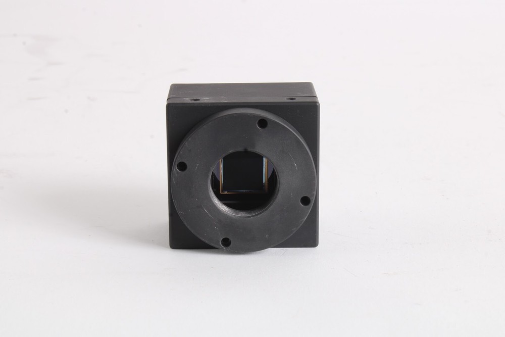 Illunis XMV-4020 High-Resolution Camera