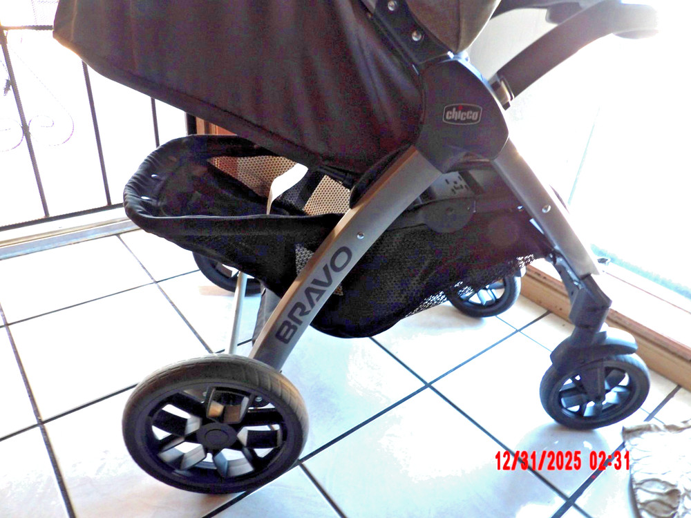 Chicco Bravo Quick Fold Stroller