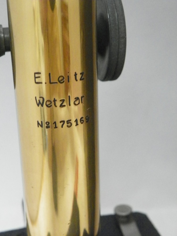 Antique Brass Microscope E. Leitz Wetzlar Germany w/Instruments Wood Box Key