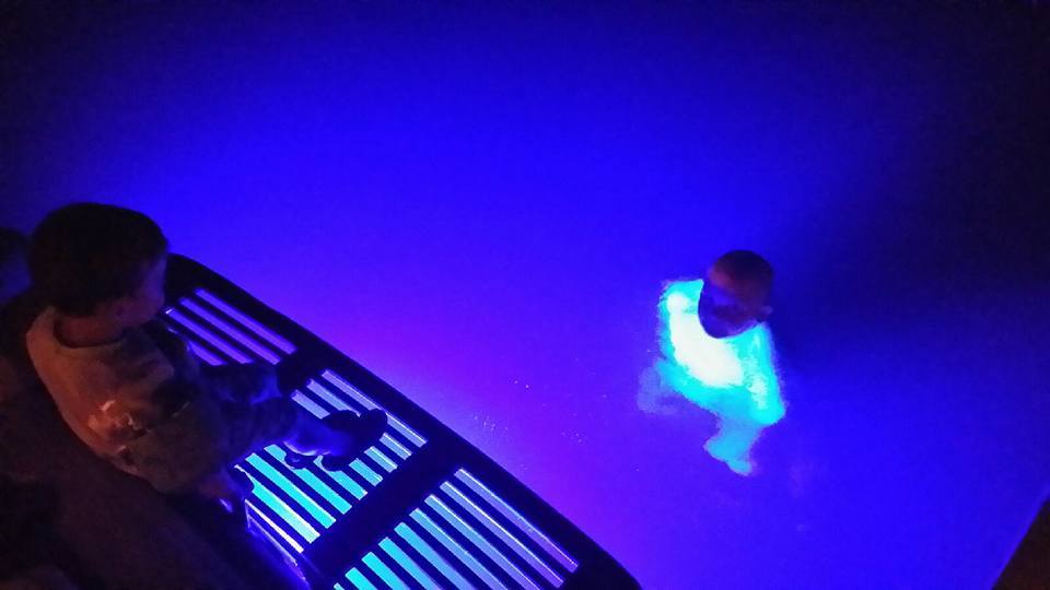 BLUE YK3B LED BOAT DRAIN PLUG LIGHT TRIPLE HEAD DESIGN! 3400 LUMENS UNDERWATER