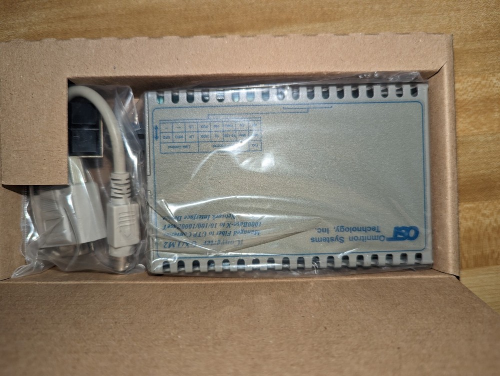 Omnitron iConverter GX/TM2 media converter & Network Interface Device