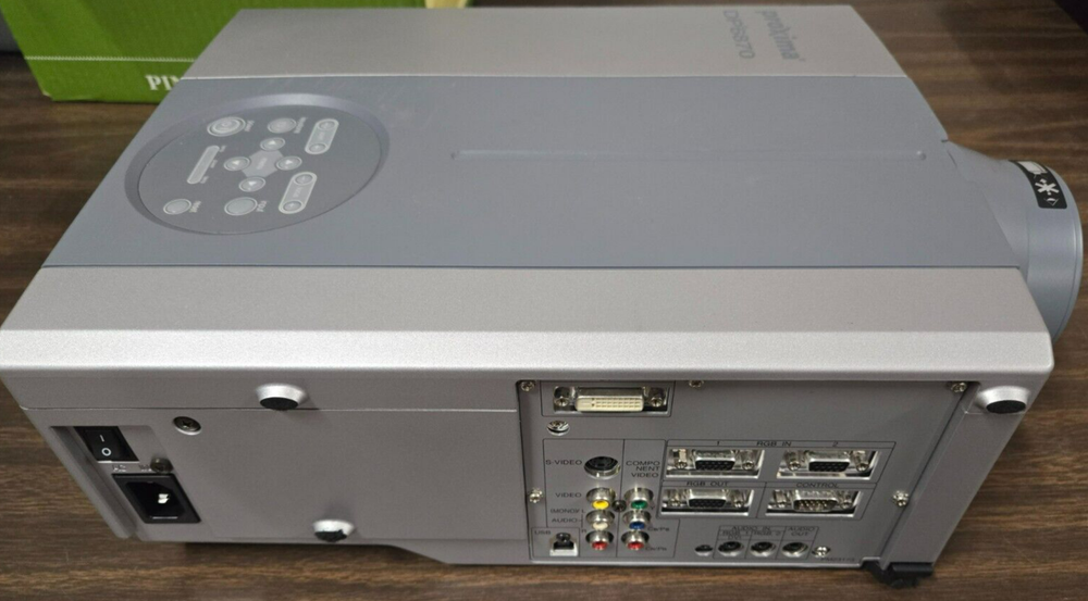 Infocus Proxima DP6870 LCD Projector - Tested