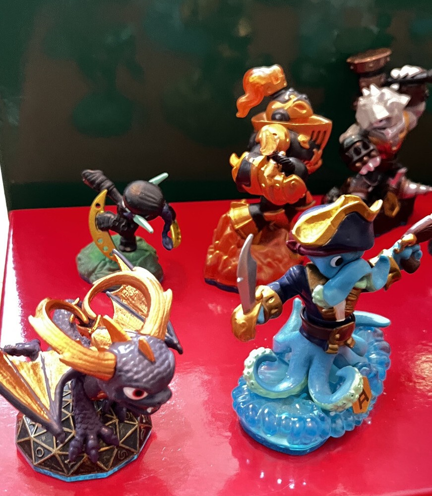 Wii Accessories "Sky Landers" Bundle 9 Characters For Wii Console- USED