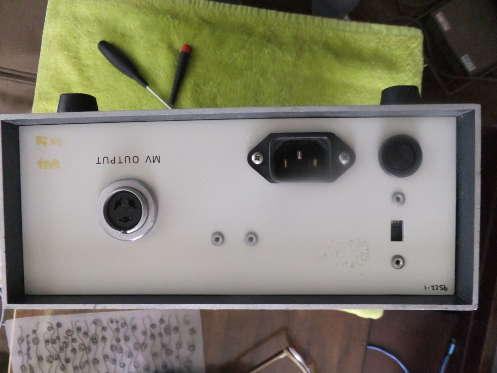 Analogic AN-3100 DC Voltage Standard +/- 11.111 VDC