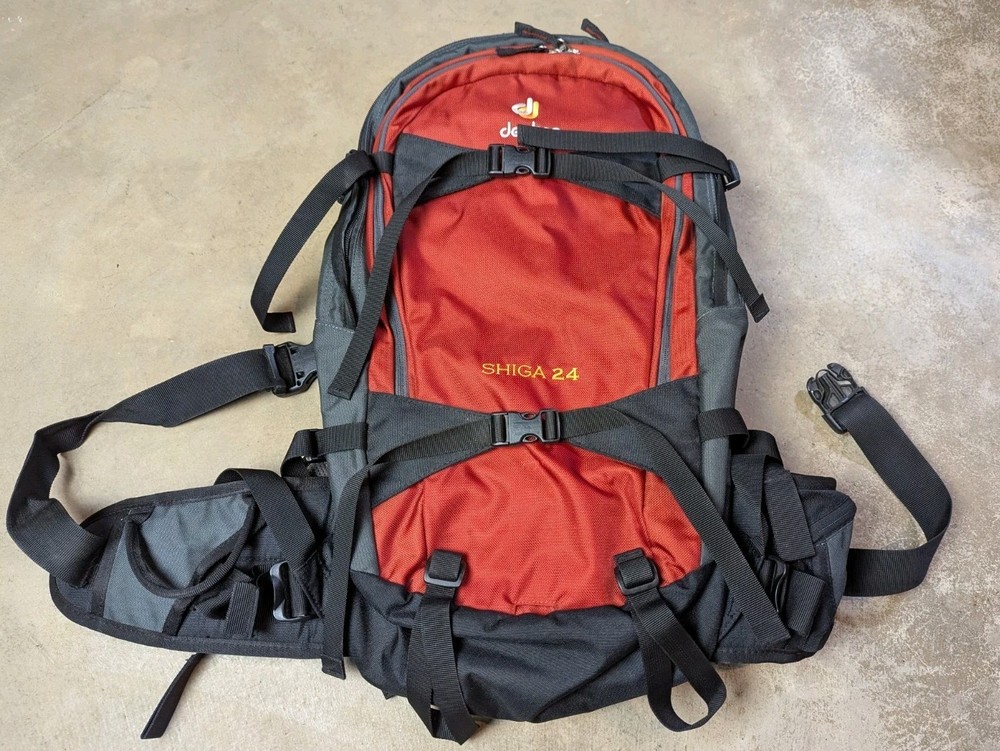 Deuter Shiga 24 Hydration Hiking Backpack
