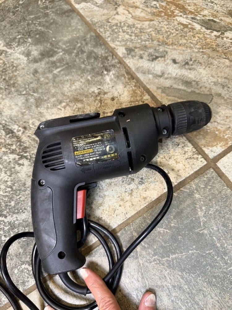 DRILL MASTER 3/8" VARIABLE SPEED REVERSIBLE CORDED DRILL 60614