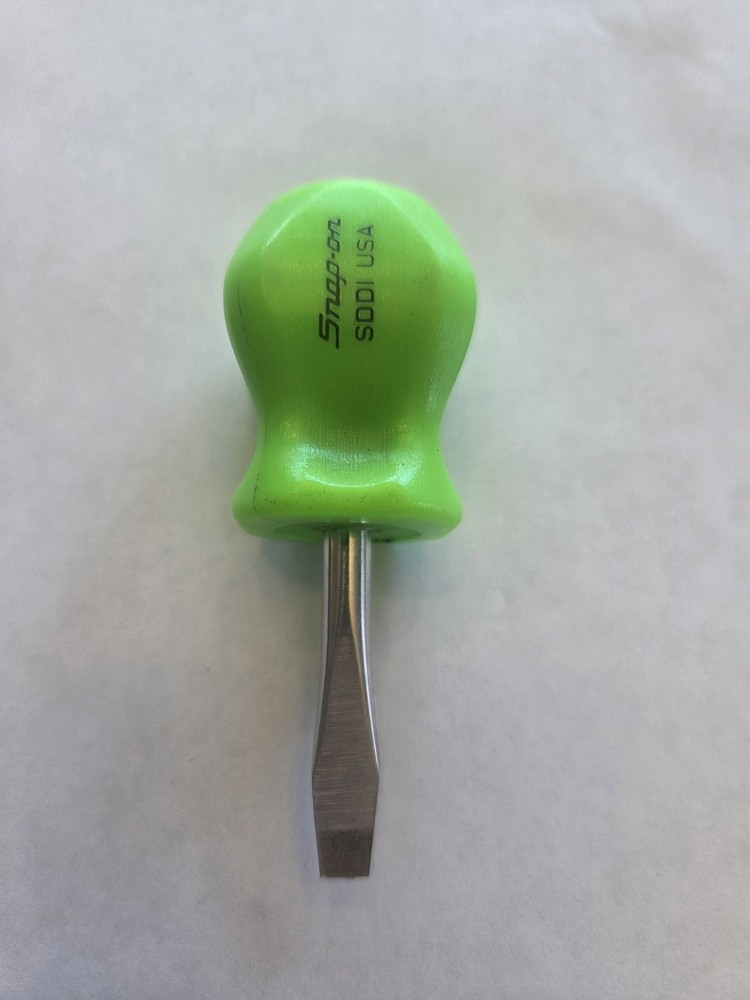 Snap On Tools SDD1 GREEN Hard Handle Flat Blade Stubby Screwdriver
