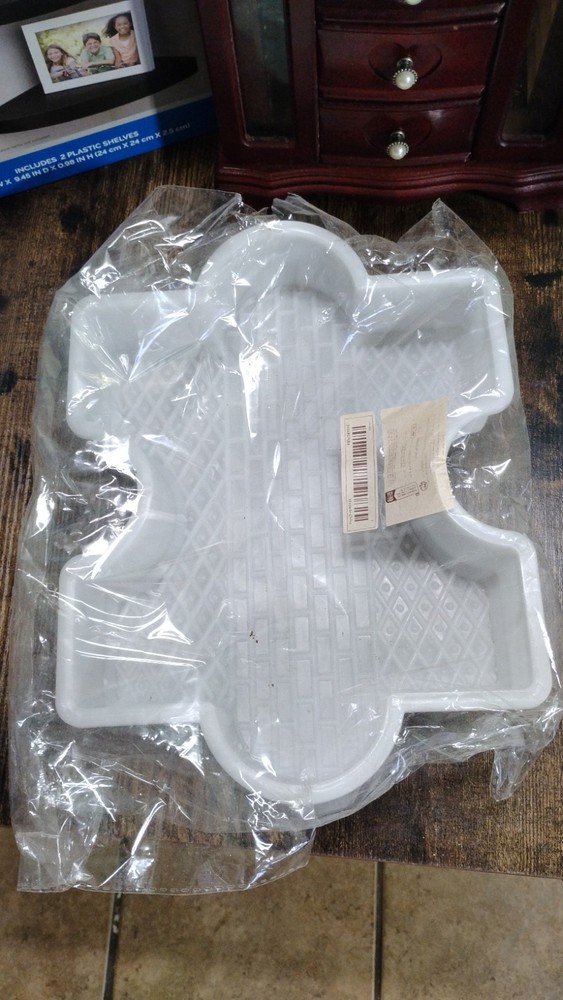Concrete Mold Stepping Stone