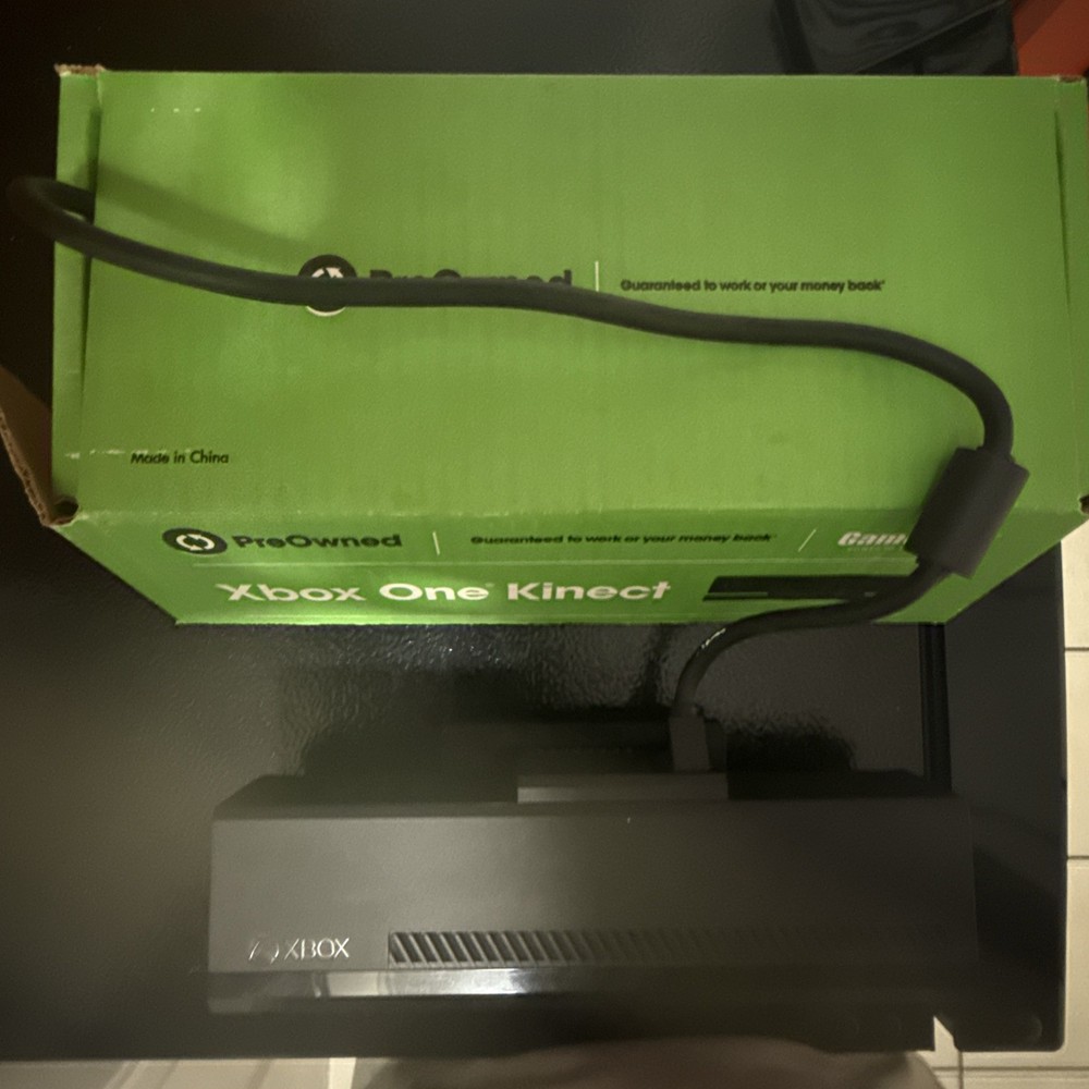 Microsoft Xbox One Black Kinect Sensor Bar Camera Motion Gaming System