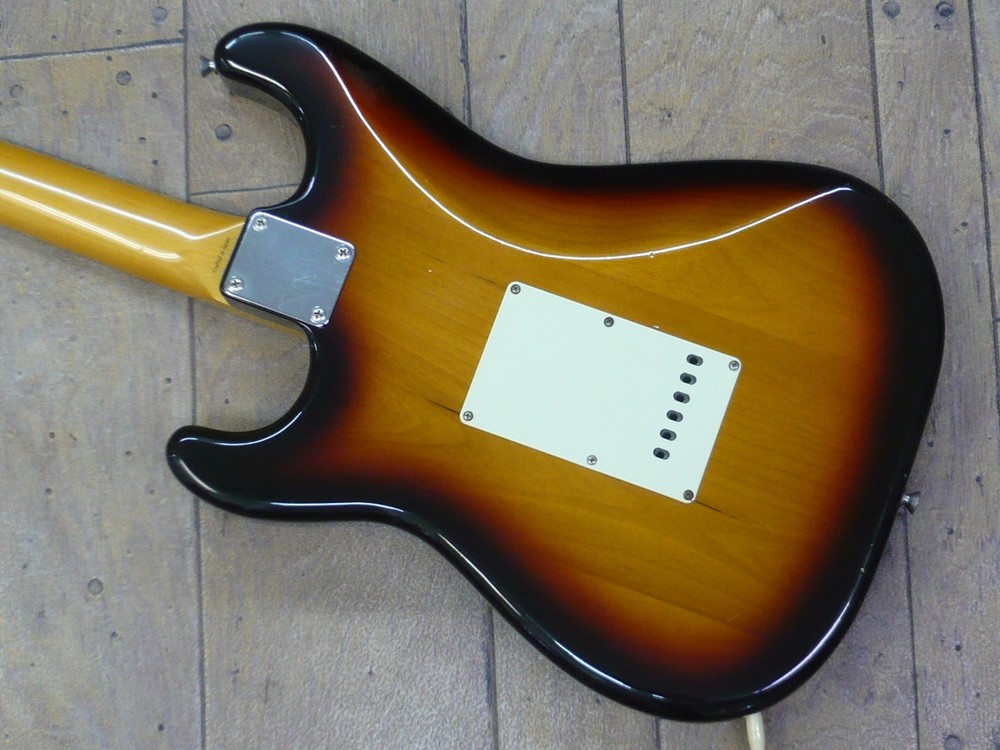 Fender Japan ST62-70TX