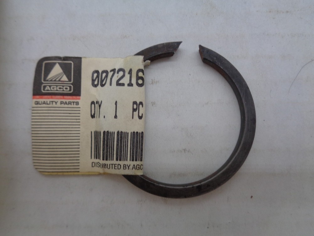 AGCO RING- RETAINING - 72160142 BX6