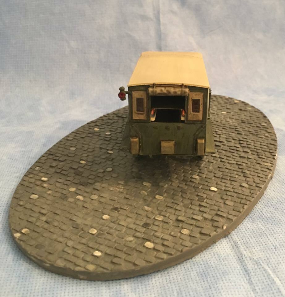 CD-35001 Oval Cobble Base "Top" section 1/35th scale resin