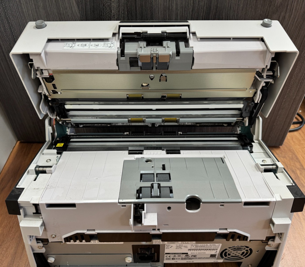 Fujitsu Fi-6670 Document Scanner