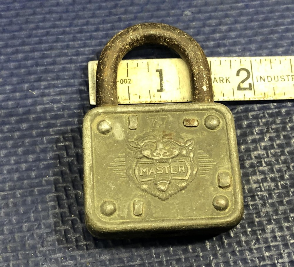 Master Lock 77 Padlock pad lock vintage masterlock lion tiger head