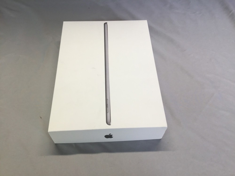 Apple iPad 6Th Generation 32GB Empty Box Only