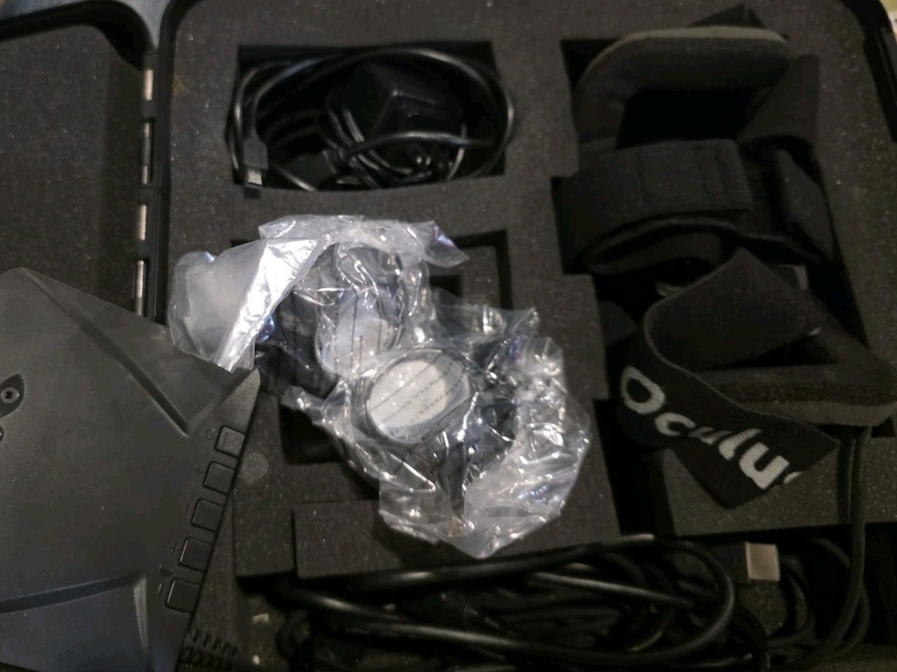 2013 Oculus Rift VR Development Kit Virtual Reality Headset DK1 w/ Case