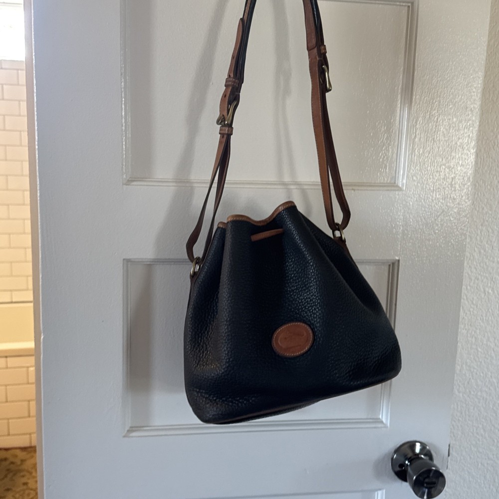 Dooney & Bourke Gorgeous Drawstring Shoulder Bag - Stylish and Authentic