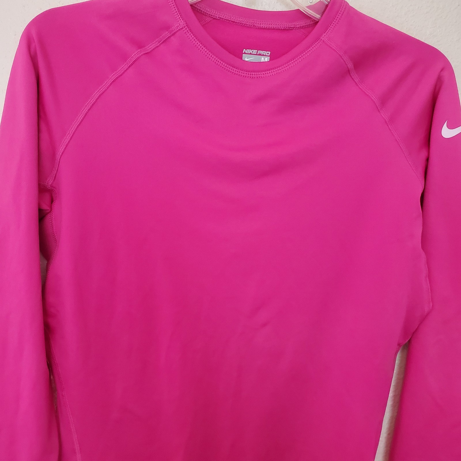 Nike Pro Women's Medium M Long Sleeve Compression Base Layer Shirt Hot Pink