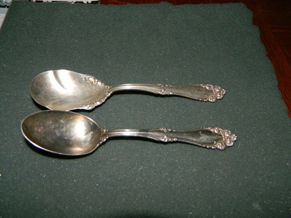 *HOLMES AND EDWARDS Silverplate "IMPERIAL" SUGAR AND TEASPOON