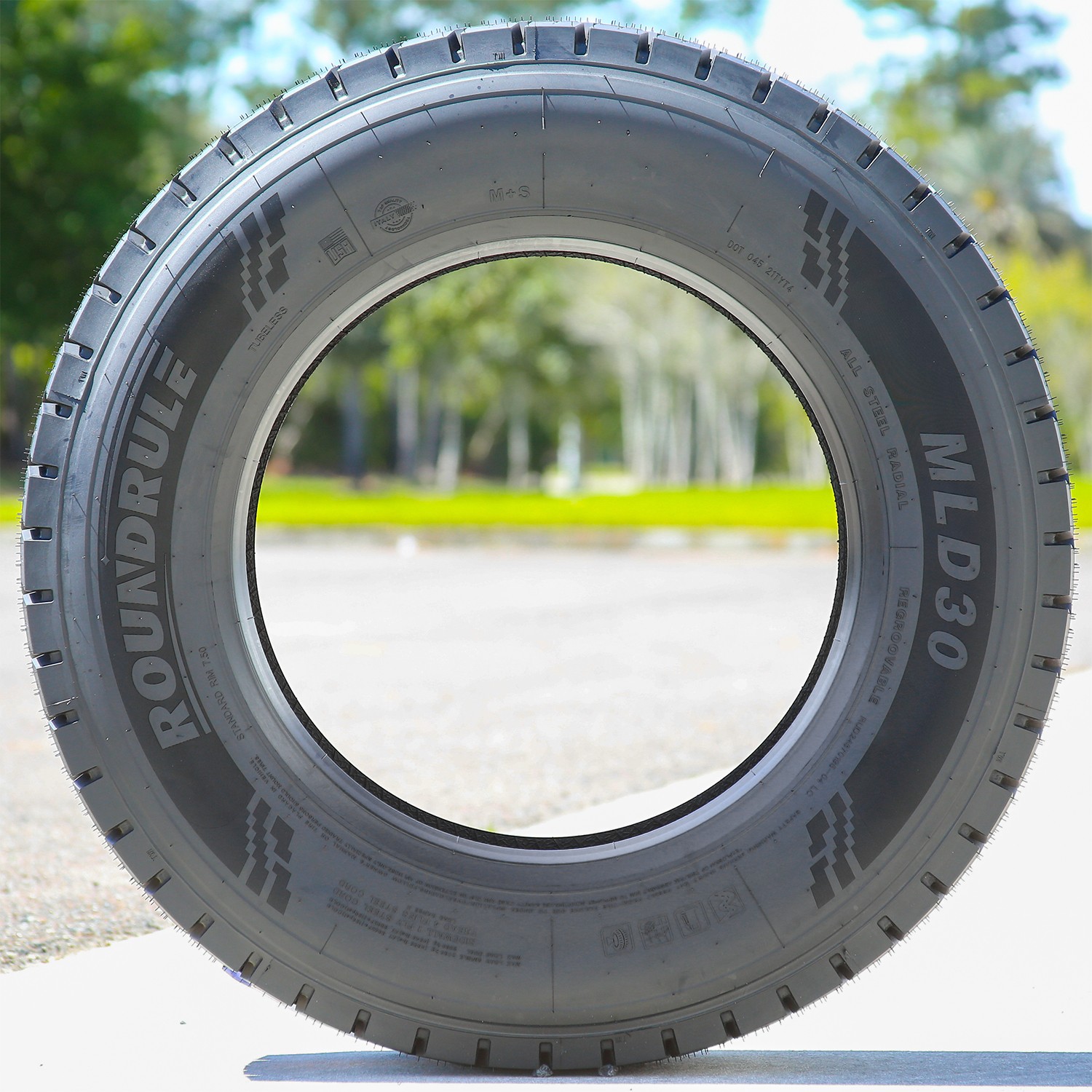 Tire Roundrule MLD30 All Steel 245/70R19.5 Load H 16 Ply Drive Commercial