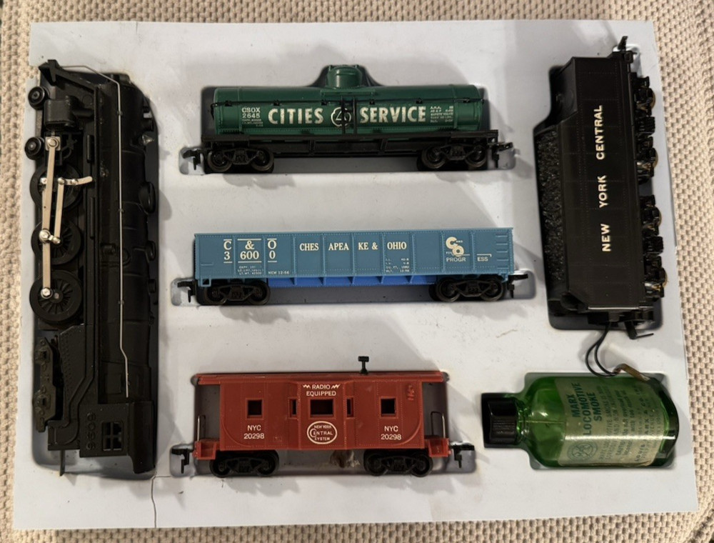 Vintage Marx HO Gauge Train Set - Unknown Set